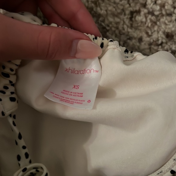 Swimsuit Top and bottoms - Picture 3 of 4